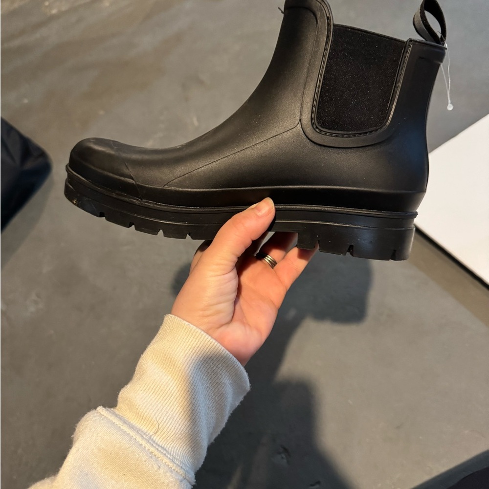 Black Ankle Rain Boots